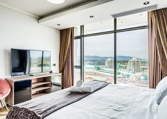 Belina - Crystal Towers Presidential Penthouse